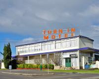 Turn In Motel image 4